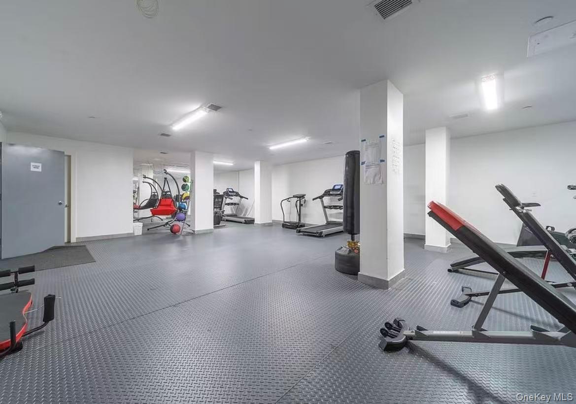 #13 photo, 14427 Sanford Avenue, Flushing , NY 11355