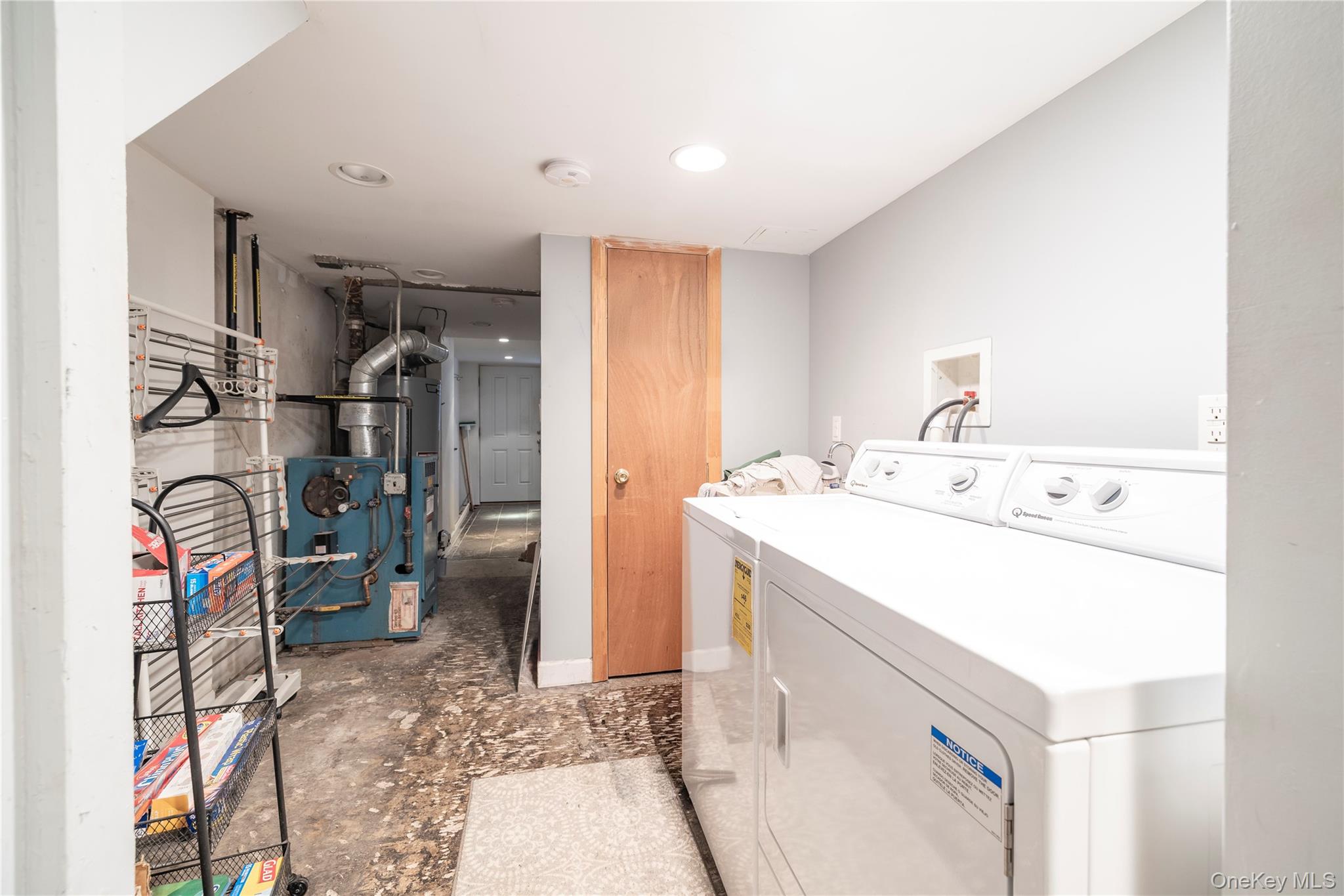 #15 photo, 6316 77th Street, Куинс ‖ Middle Village , NY 11379