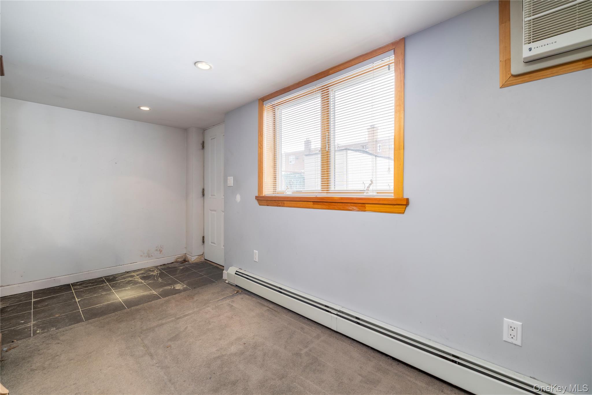 #16 photo, 6316 77th Street, Куинс ‖ Middle Village , NY 11379