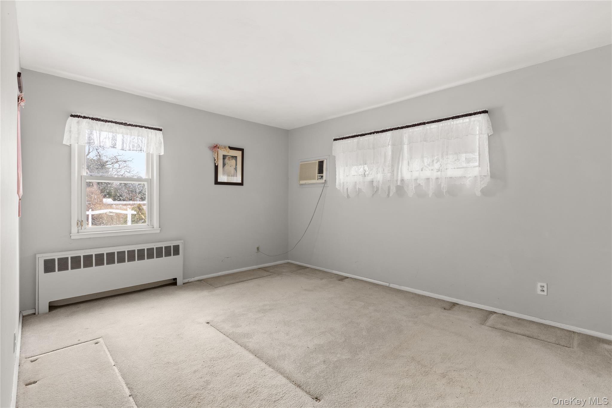 #12 photo, 2341 Dobson Avenue, Нассау ‖ Merrick , NY 11566