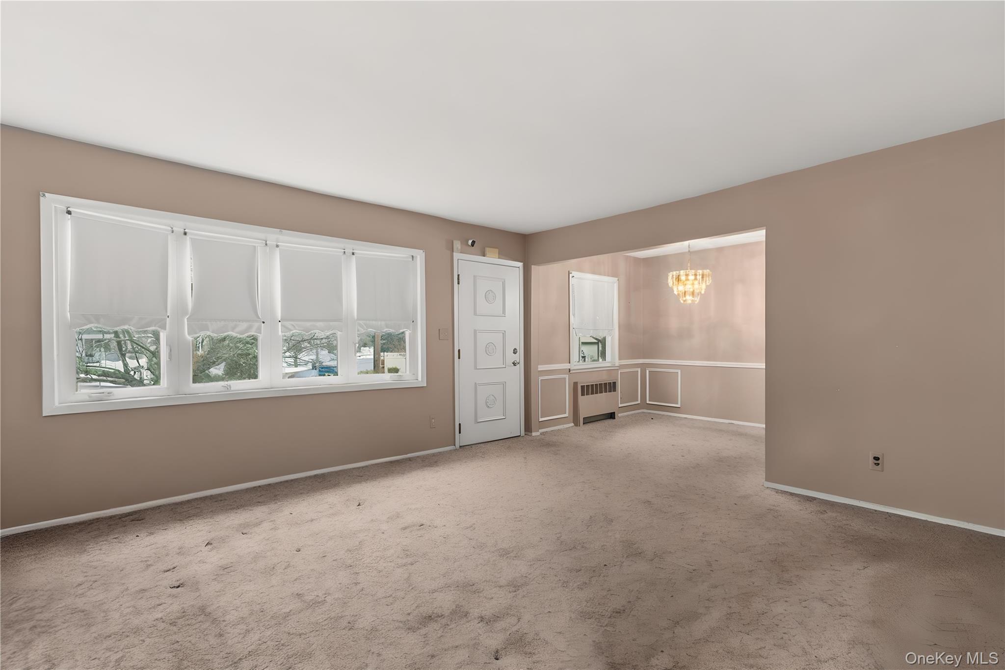 #3 photo, 2341 Dobson Avenue, Нассау ‖ Merrick , NY 11566