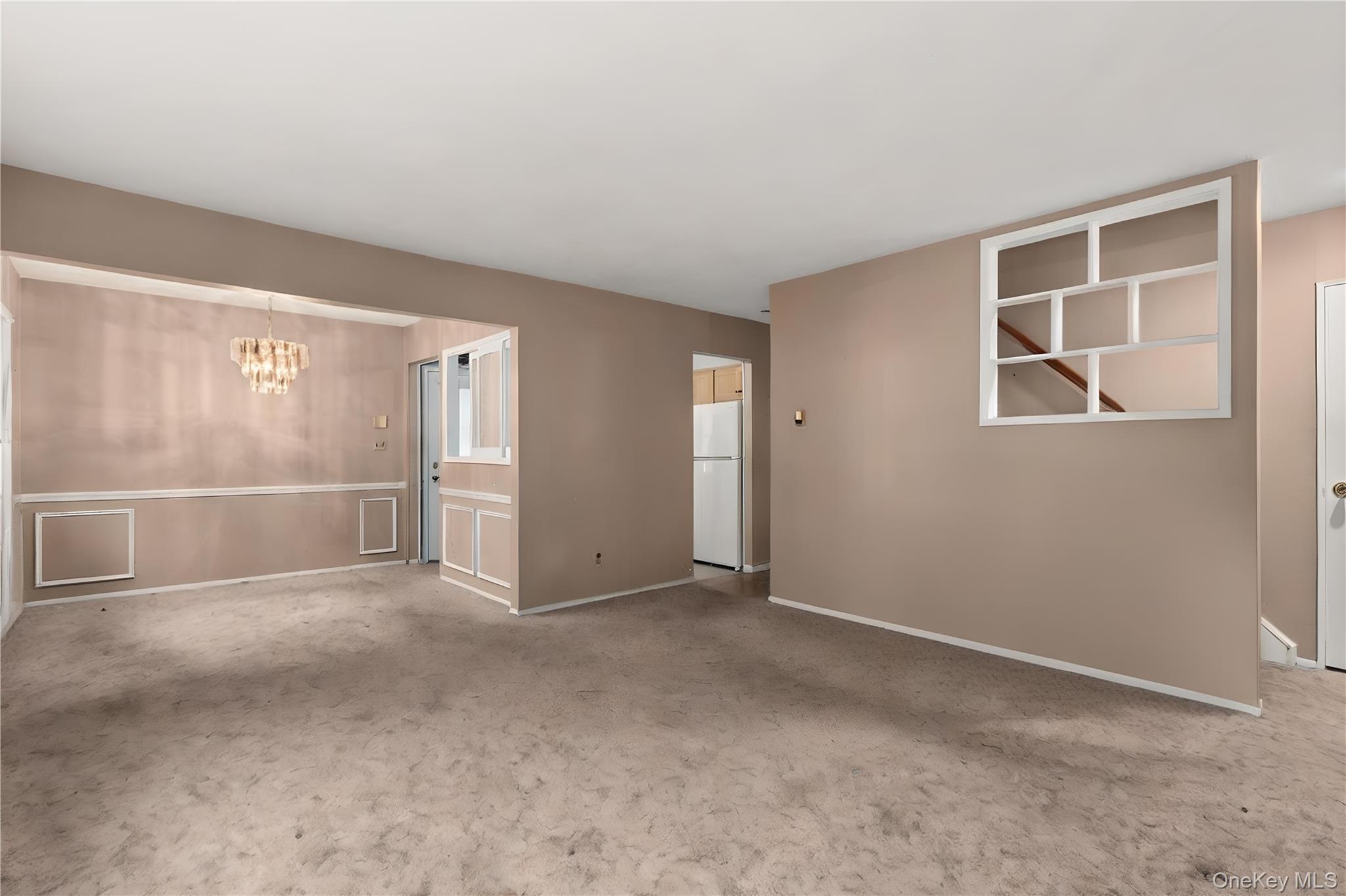 #4 photo, 2341 Dobson Avenue, Нассау ‖ Merrick , NY 11566