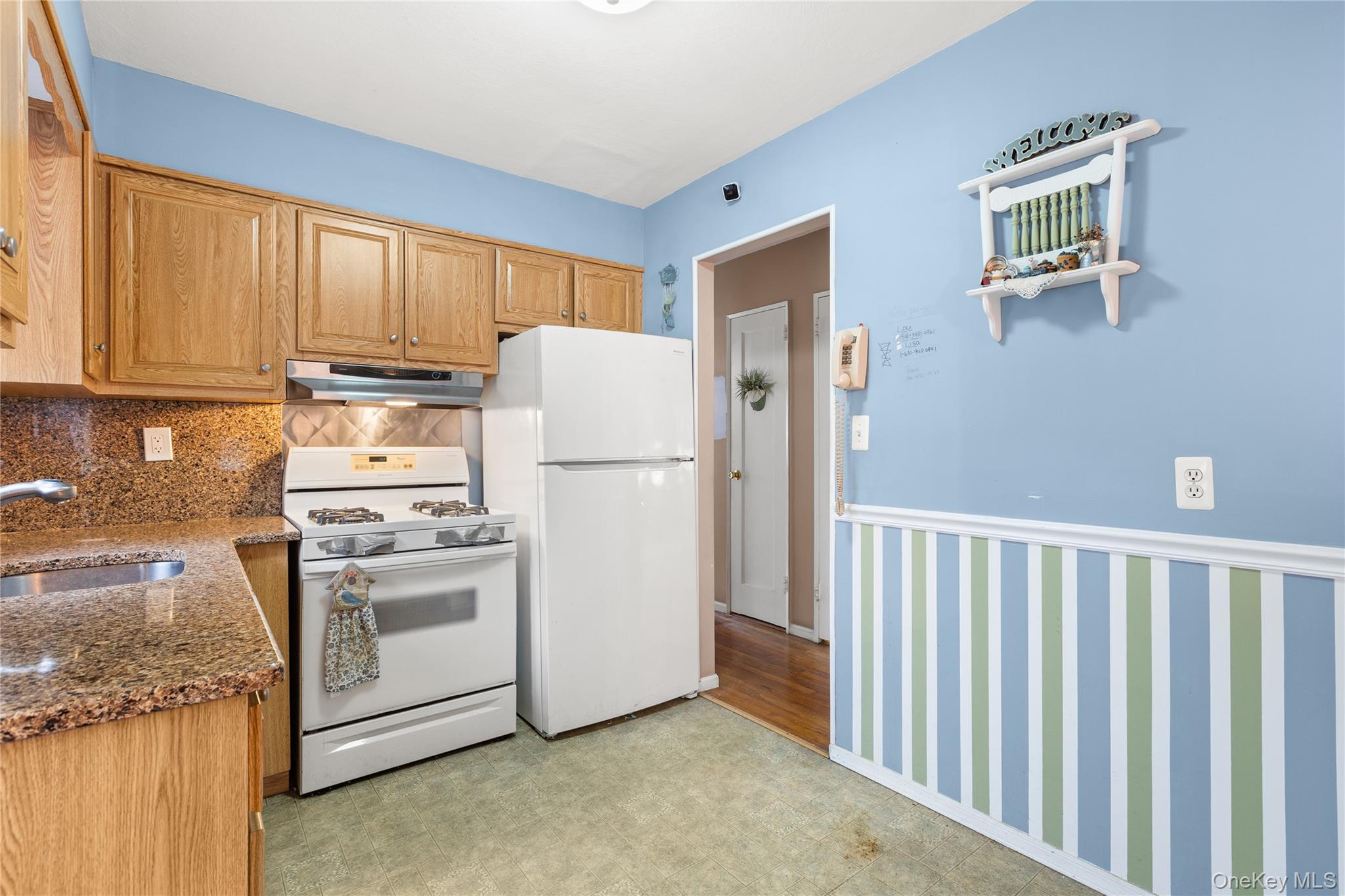 #7 photo, 2341 Dobson Avenue, Нассау ‖ Merrick , NY 11566