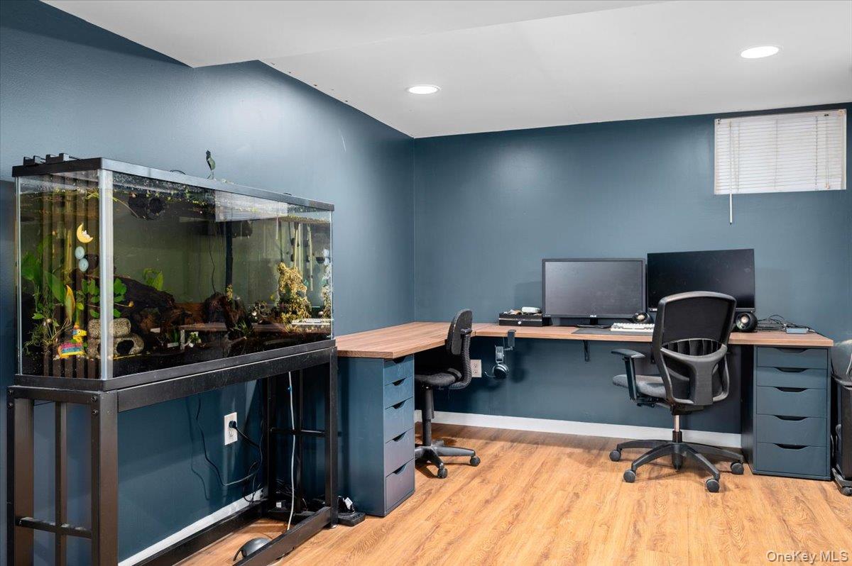 #15 photo, 179 Serrano Avenue, 纽约州 Hawthorne , NY 10532