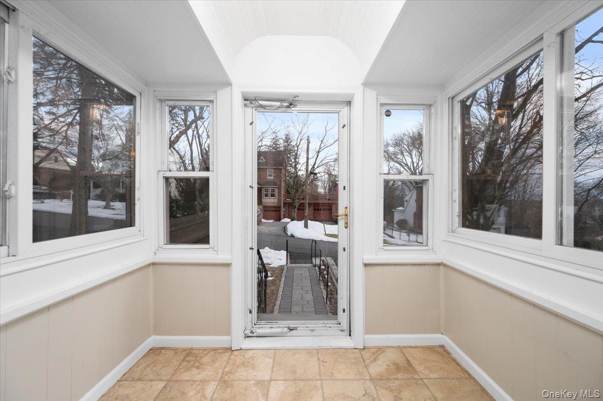 #2 photo, 179 Serrano Avenue, 纽约州 Hawthorne , NY 10532