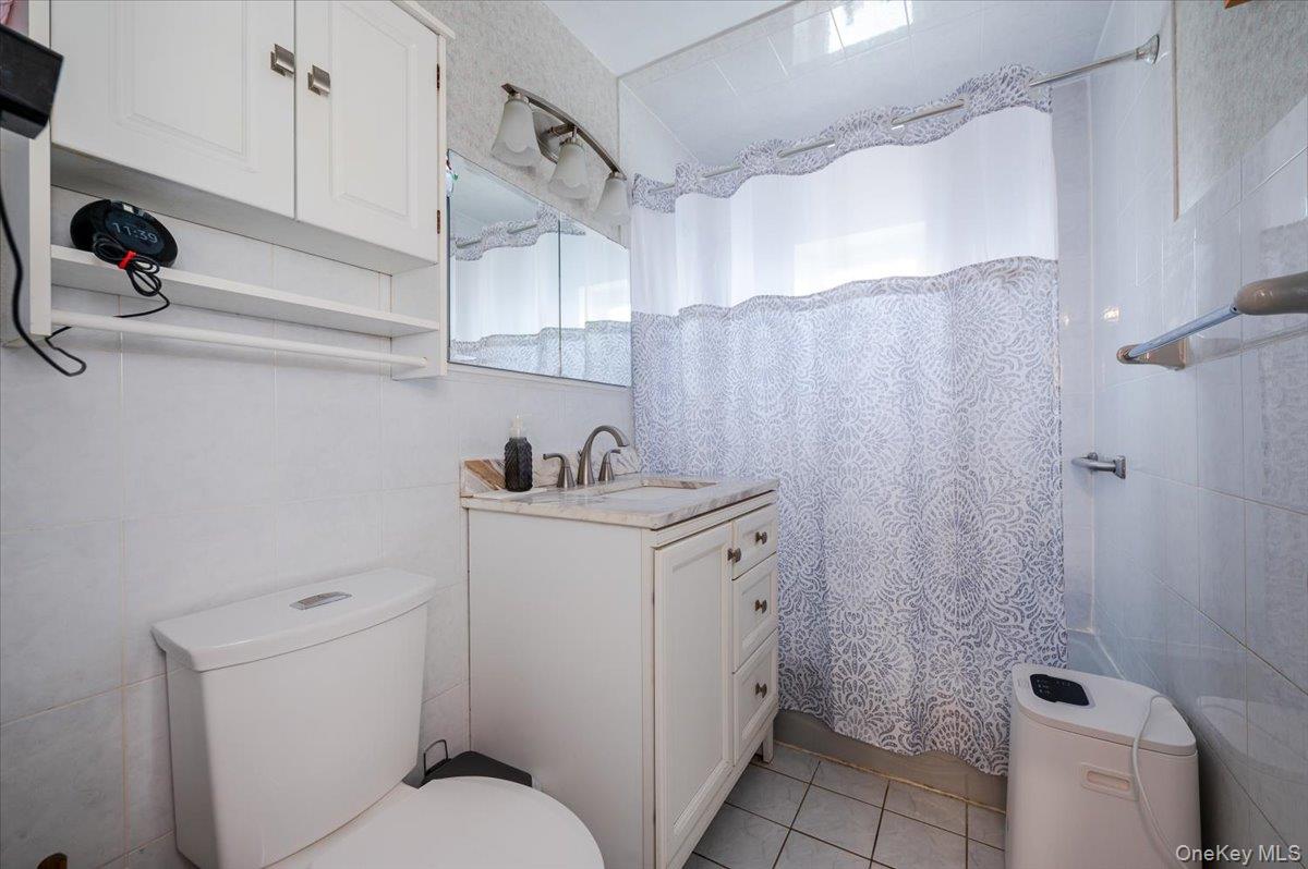 #13 photo, 512 Prentiss Avenue, Bronx , NY 10465