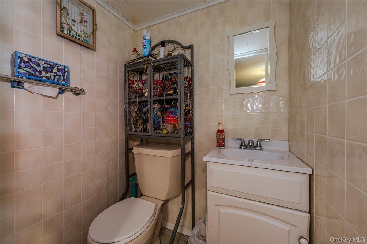 #14 photo, 512 Prentiss Avenue, Bronx , NY 10465