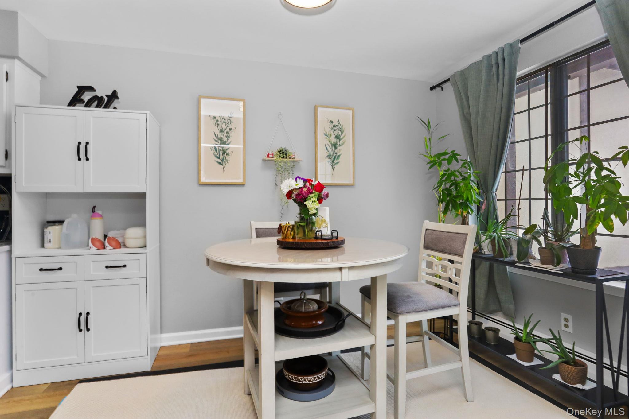 #6 photo, 64 Foxwood Drive, Pleasantville , NY 10570