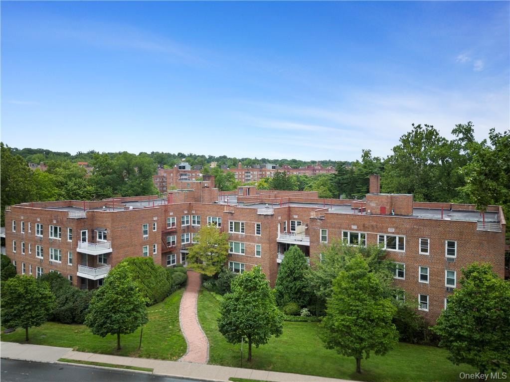 #1 photo, 700 Scarsdale Avenue, Scarsdale , NY 10583