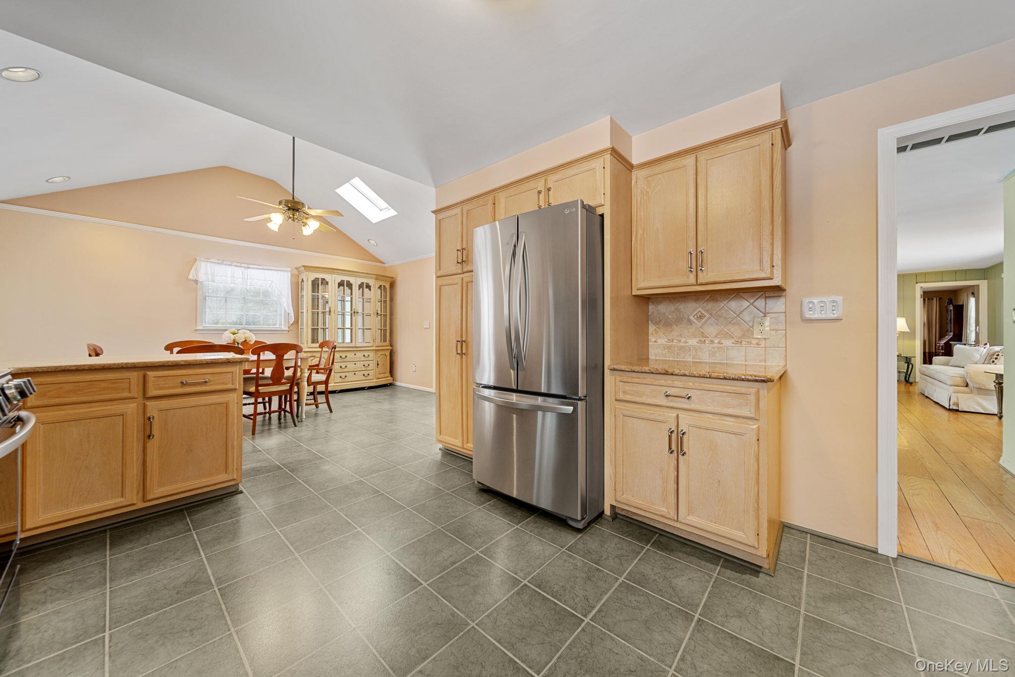 #18 photo, 166 Parrott Road, West Nyack , NY 10994