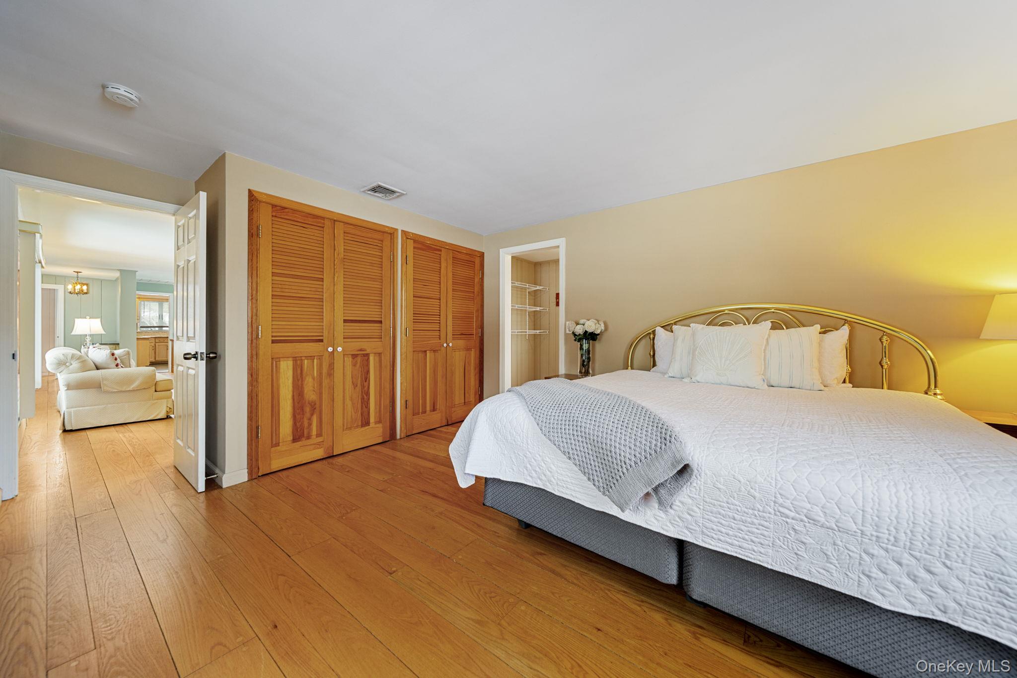 #7 photo, 166 Parrott Road, West Nyack , NY 10994