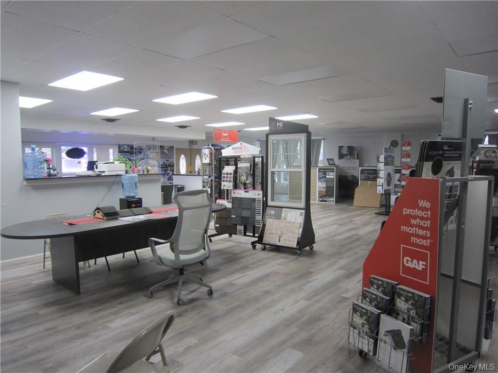 #12 photo, 11 Quassaick Avenue, 뉴욕주 New Windsor , NY 12553