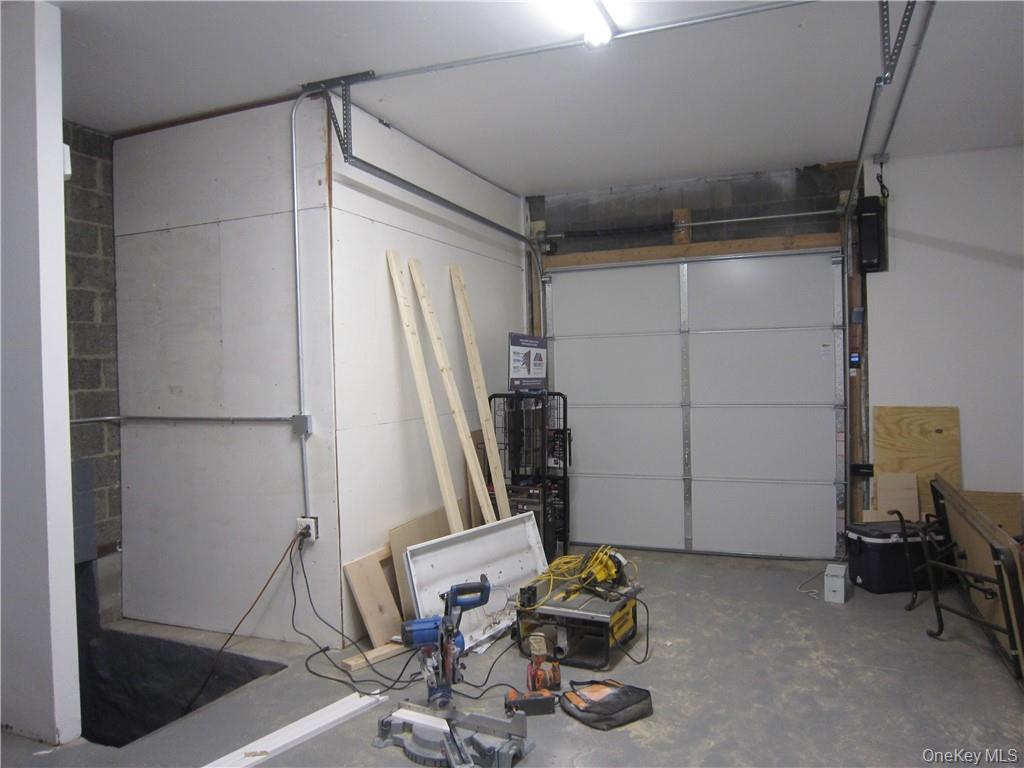 #13 photo, 11 Quassaick Avenue, 뉴욕주 New Windsor , NY 12553