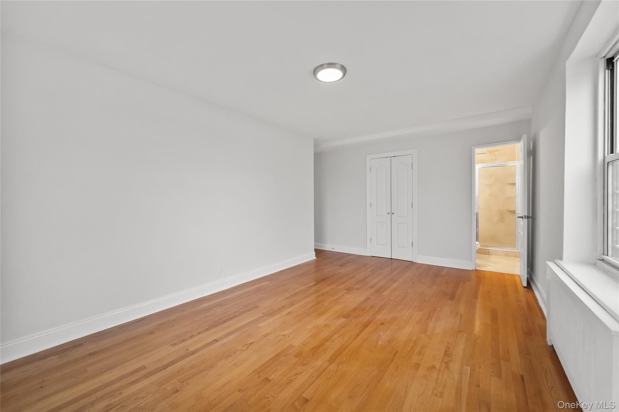 #16 photo, 730 Pelham Road, New Rochelle , NY 10805