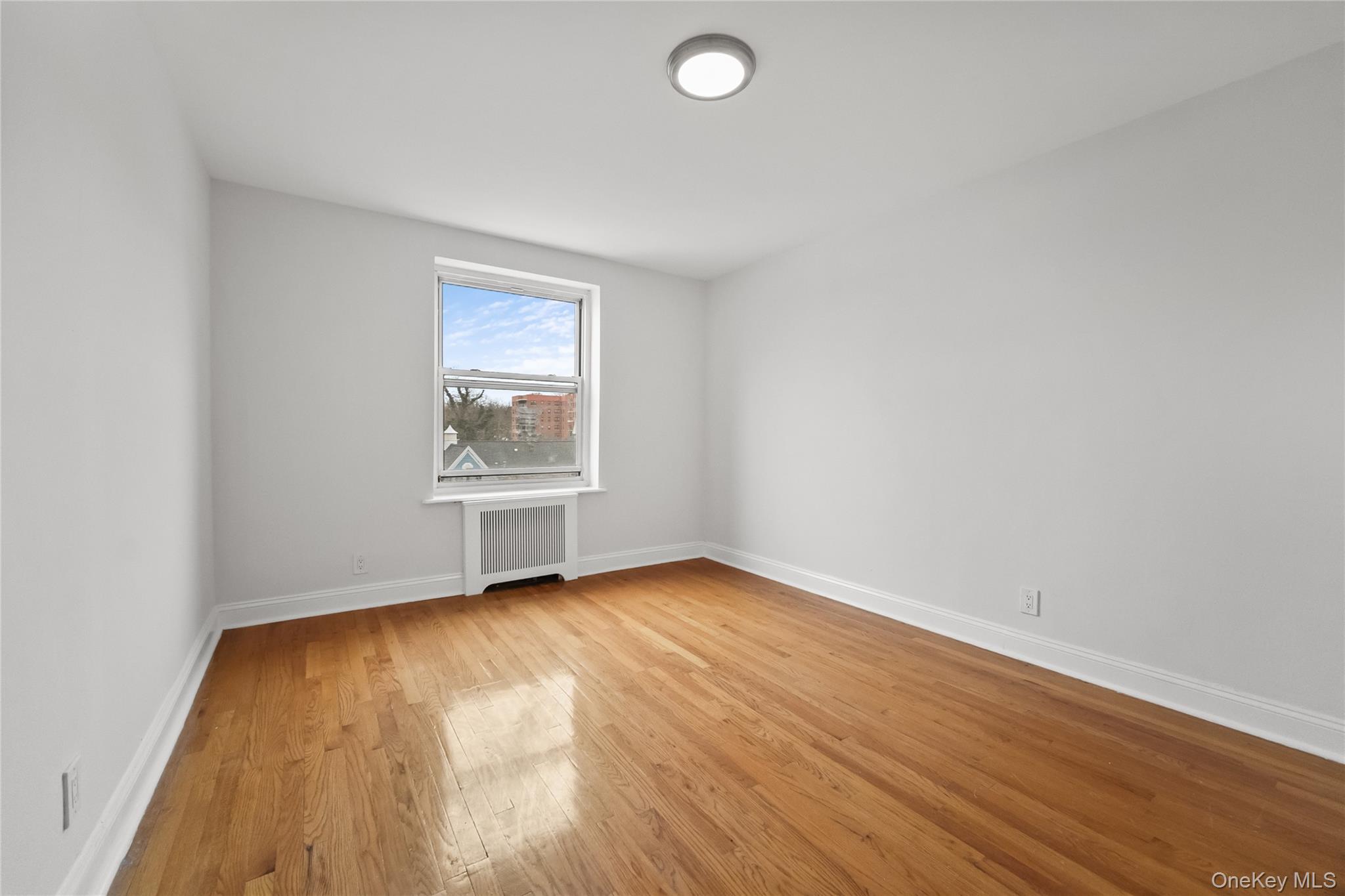 #18 photo, 730 Pelham Road, New Rochelle , NY 10805