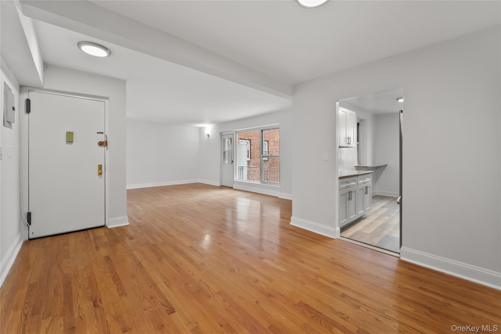 #4 photo, 730 Pelham Road, New Rochelle , NY 10805