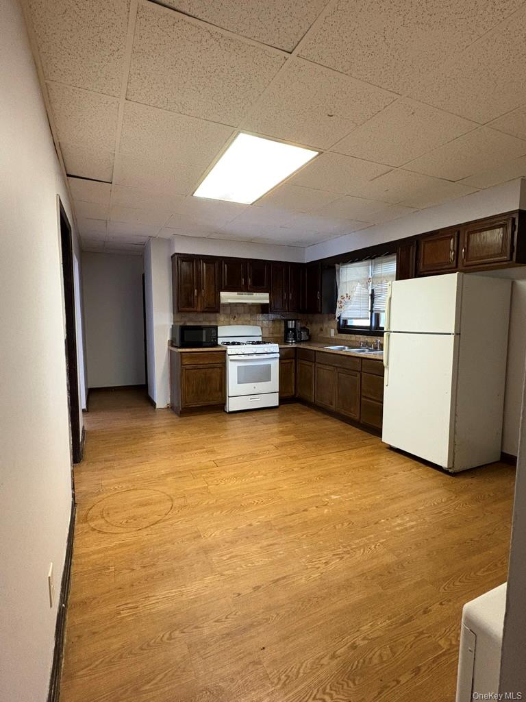 #3 photo, 40 Parker Avenue, Poughkeepsie , NY 12601