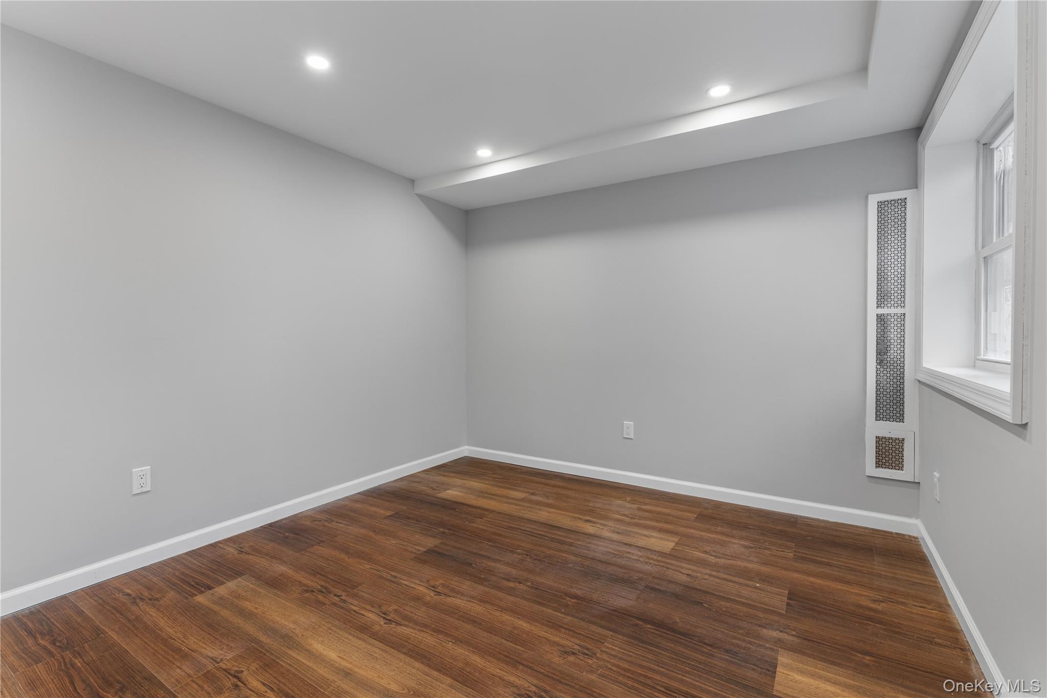 #11 photo, 840 E Broadway, Нассау ‖ Long Beach , NY 11561