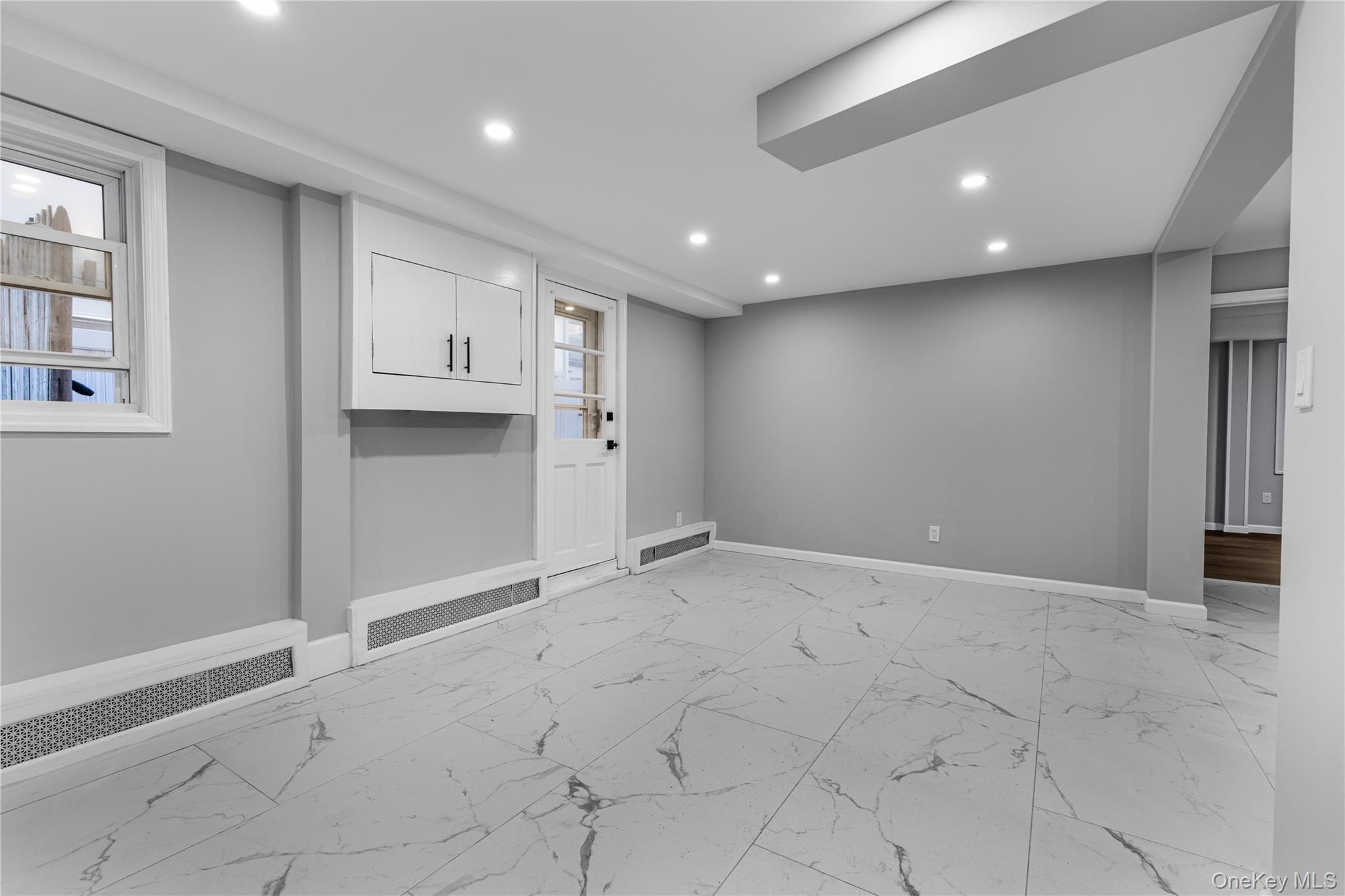 #6 photo, 840 E Broadway, Нассау ‖ Long Beach , NY 11561