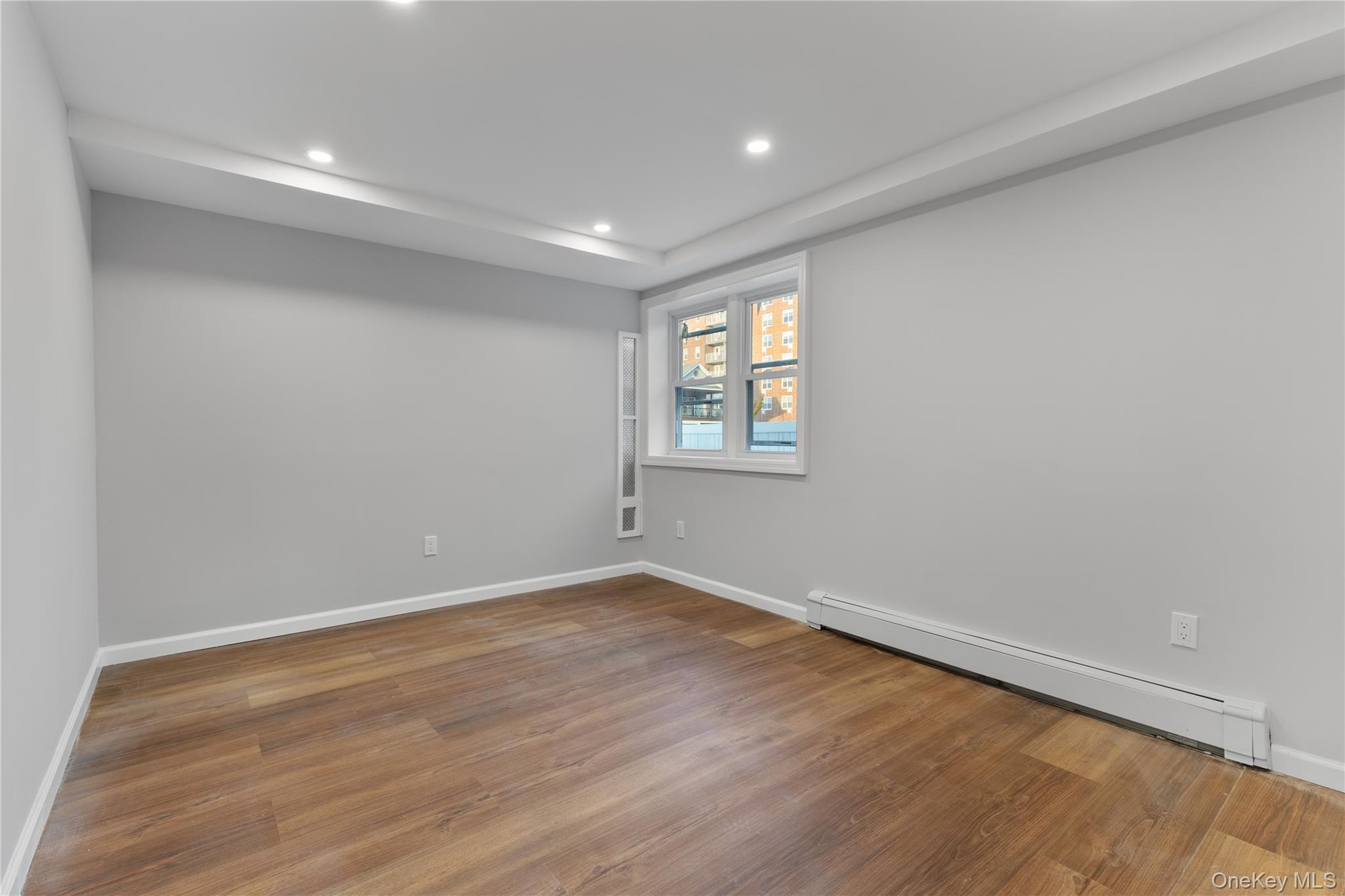 #8 photo, 840 E Broadway, Нассау ‖ Long Beach , NY 11561