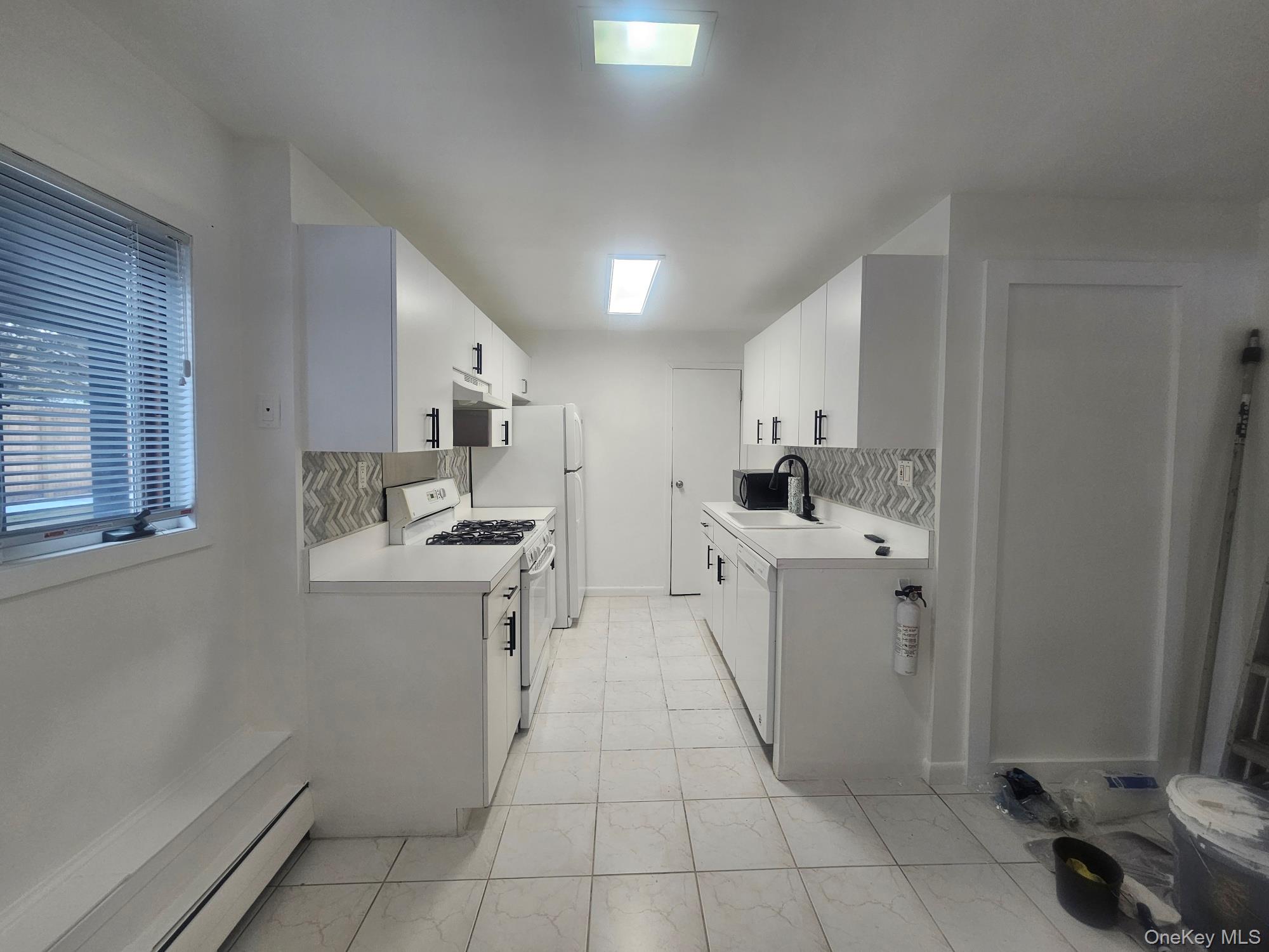 #11 photo, 804 Hampshire Road, Саффолк ‖ Bay Shore , NY 11706