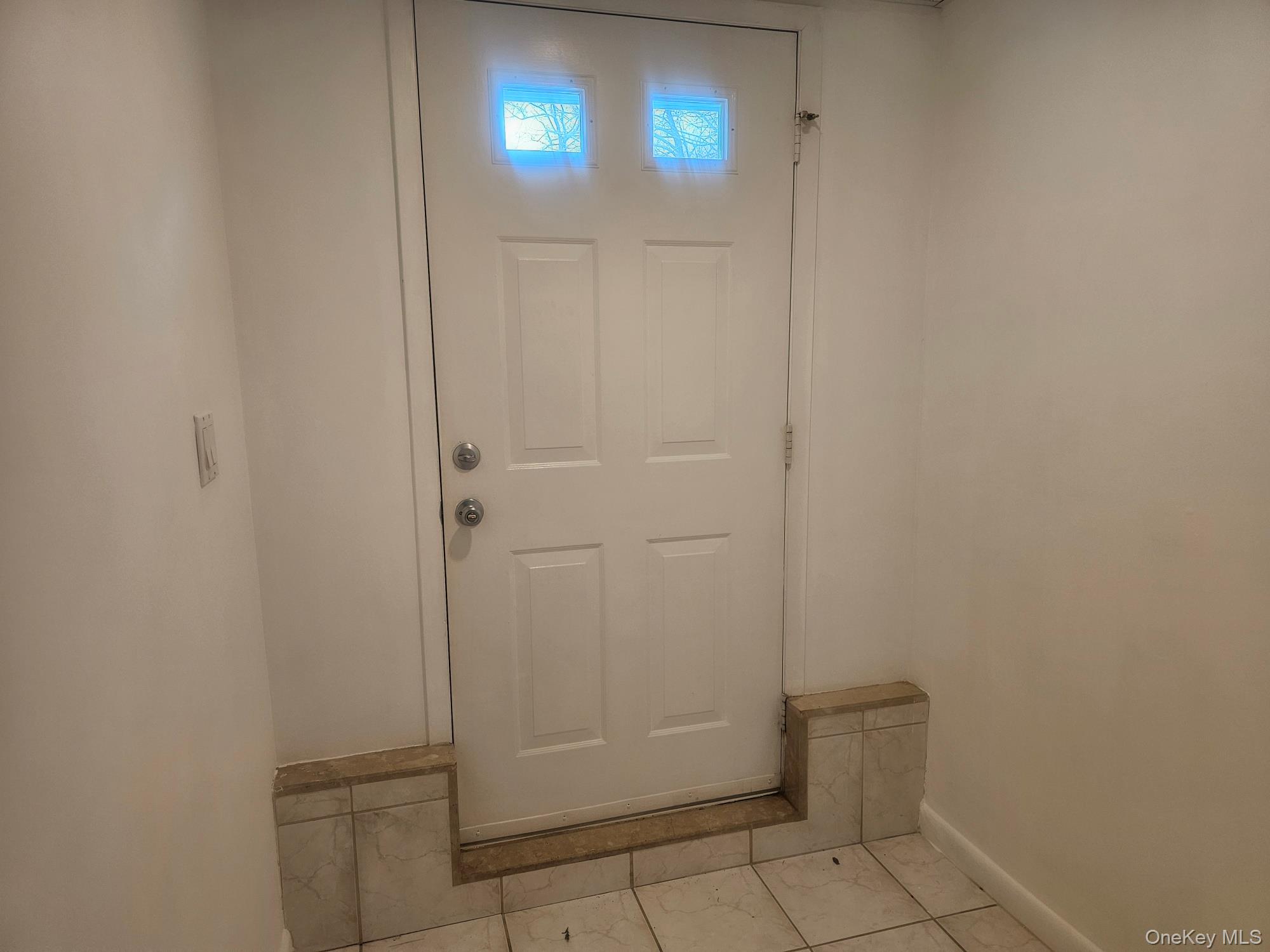 #2 photo, 804 Hampshire Road, Саффолк ‖ Bay Shore , NY 11706