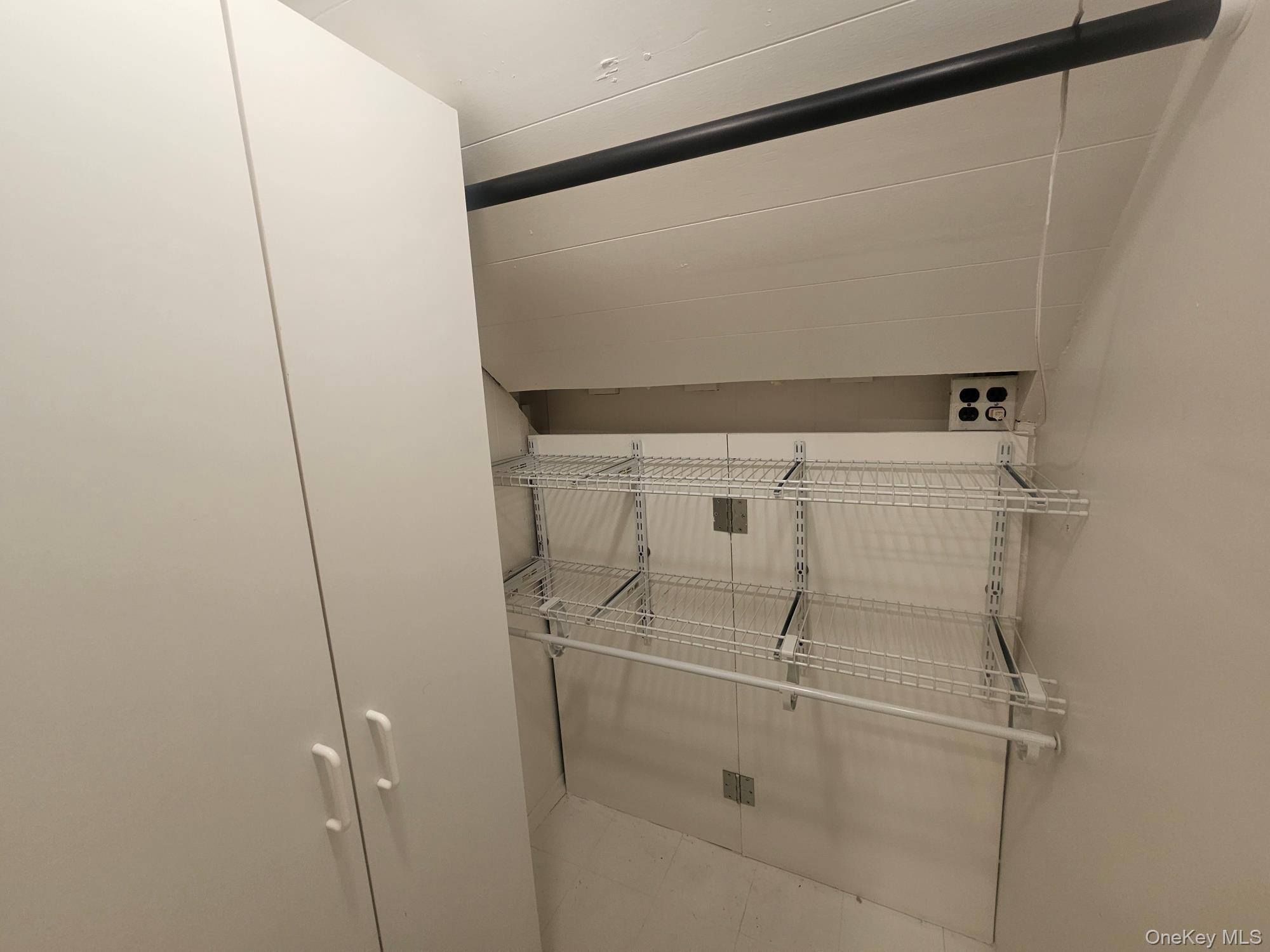 #5 photo, 804 Hampshire Road, Саффолк ‖ Bay Shore , NY 11706