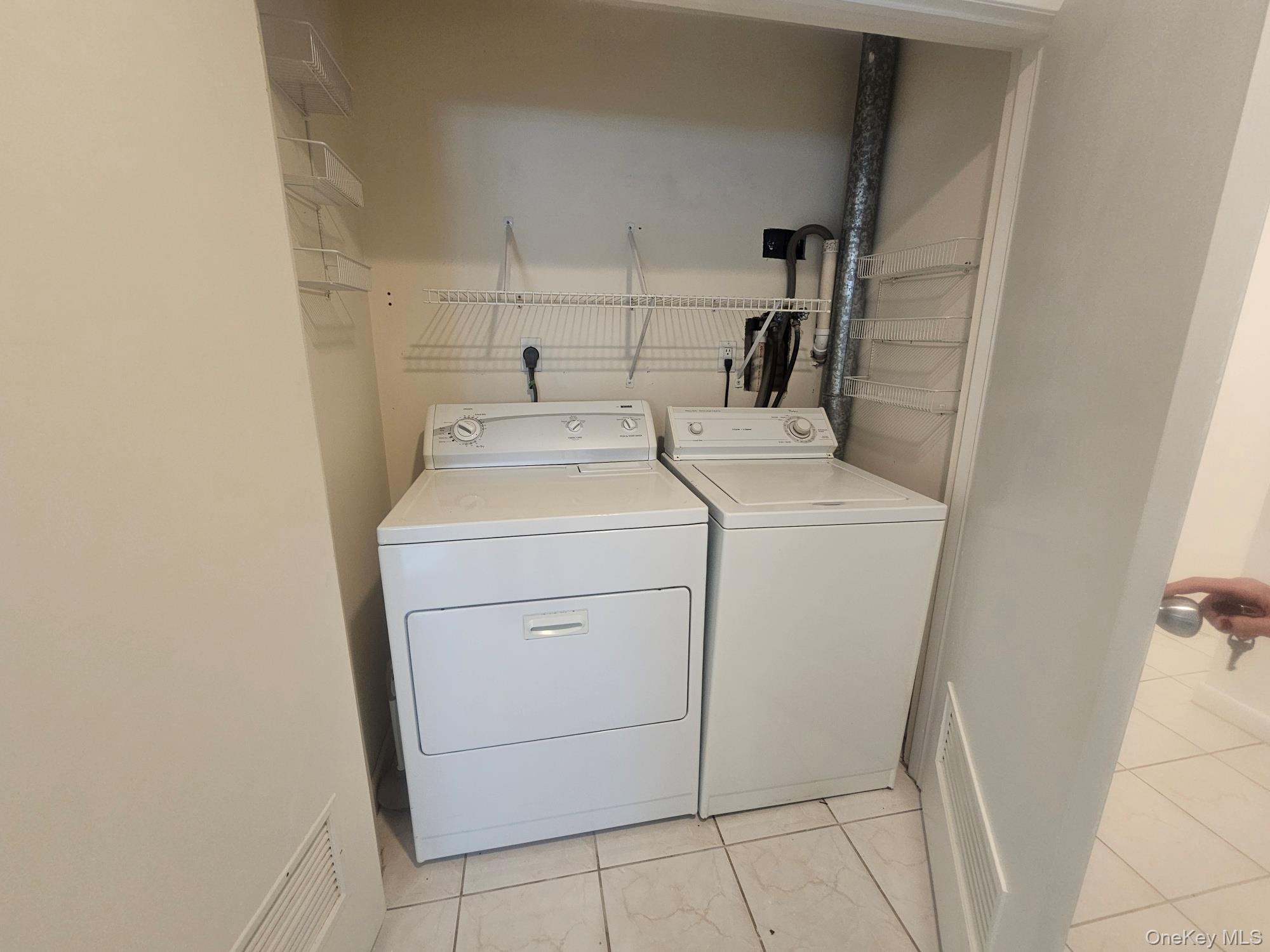 #7 photo, 804 Hampshire Road, Саффолк ‖ Bay Shore , NY 11706