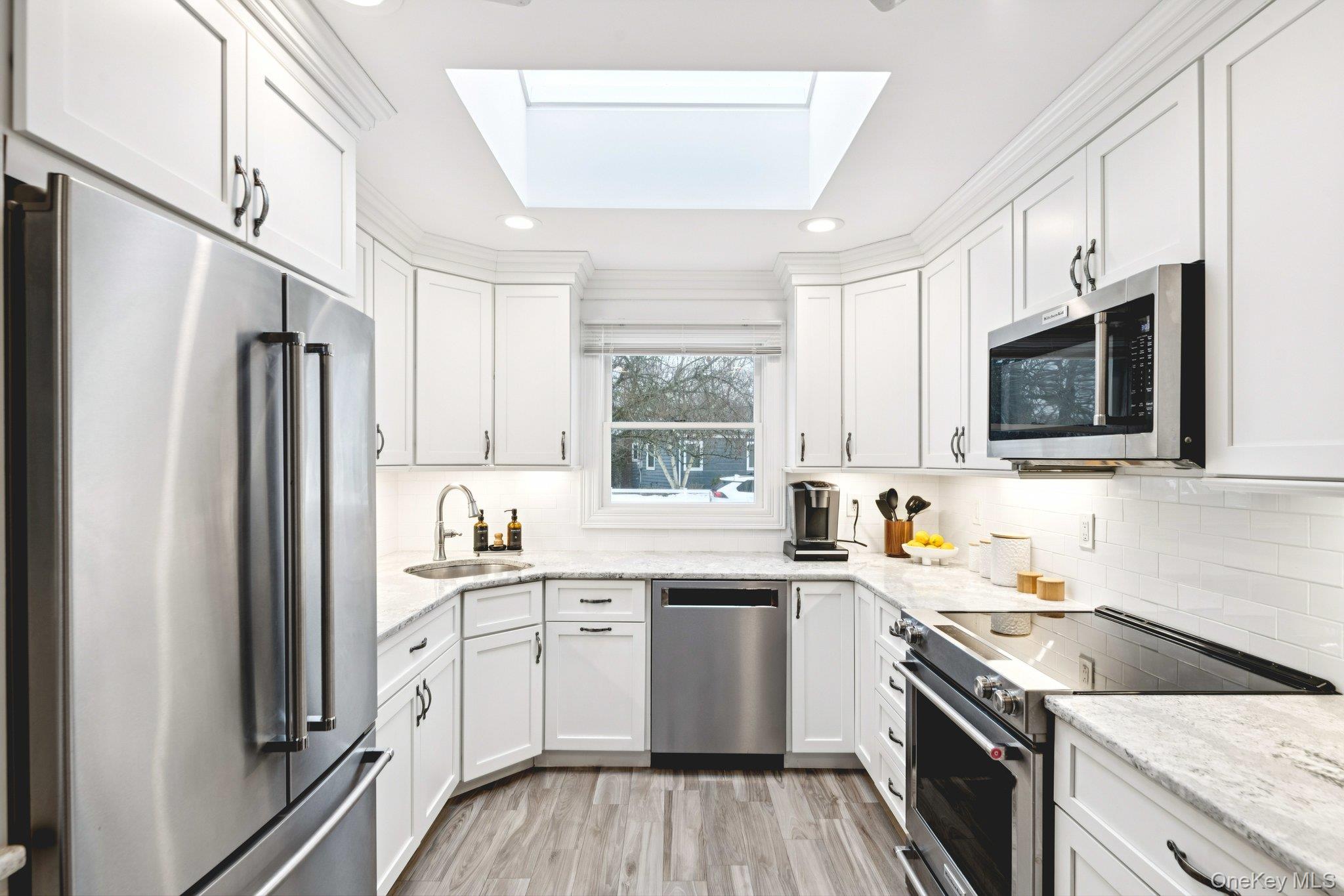 #17 photo, 17 Ellington Drive, سوفولك East Northport , NY 11731