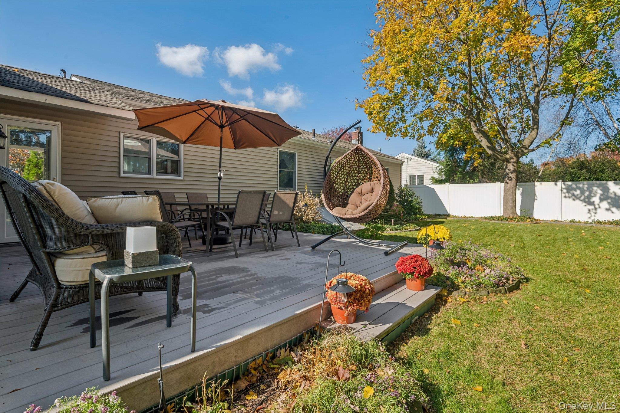 #9 photo, 17 Ellington Drive, سوفولك East Northport , NY 11731