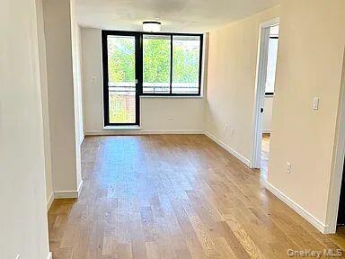 #3 photo, 13222 41st Road, Flushing , NY 11355