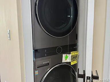 #4 photo, 13222 41st Road, Flushing , NY 11355