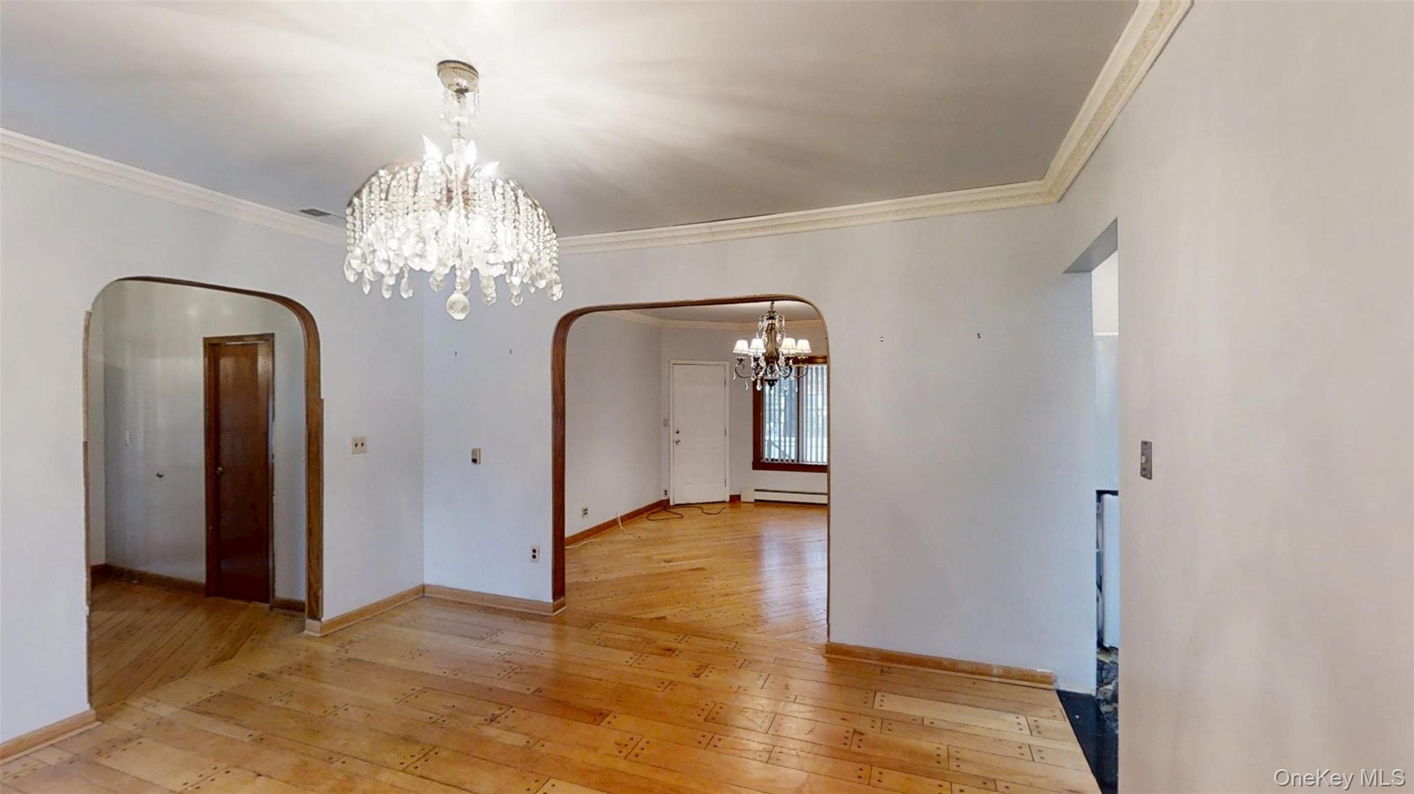 #10 photo, 217 Lincoln Avenue, Rockville Centre , NY 11570