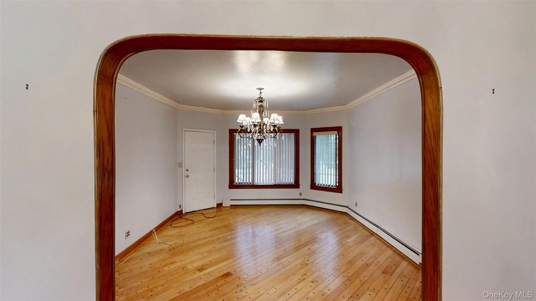 #6 photo, 217 Lincoln Avenue, Rockville Centre , NY 11570