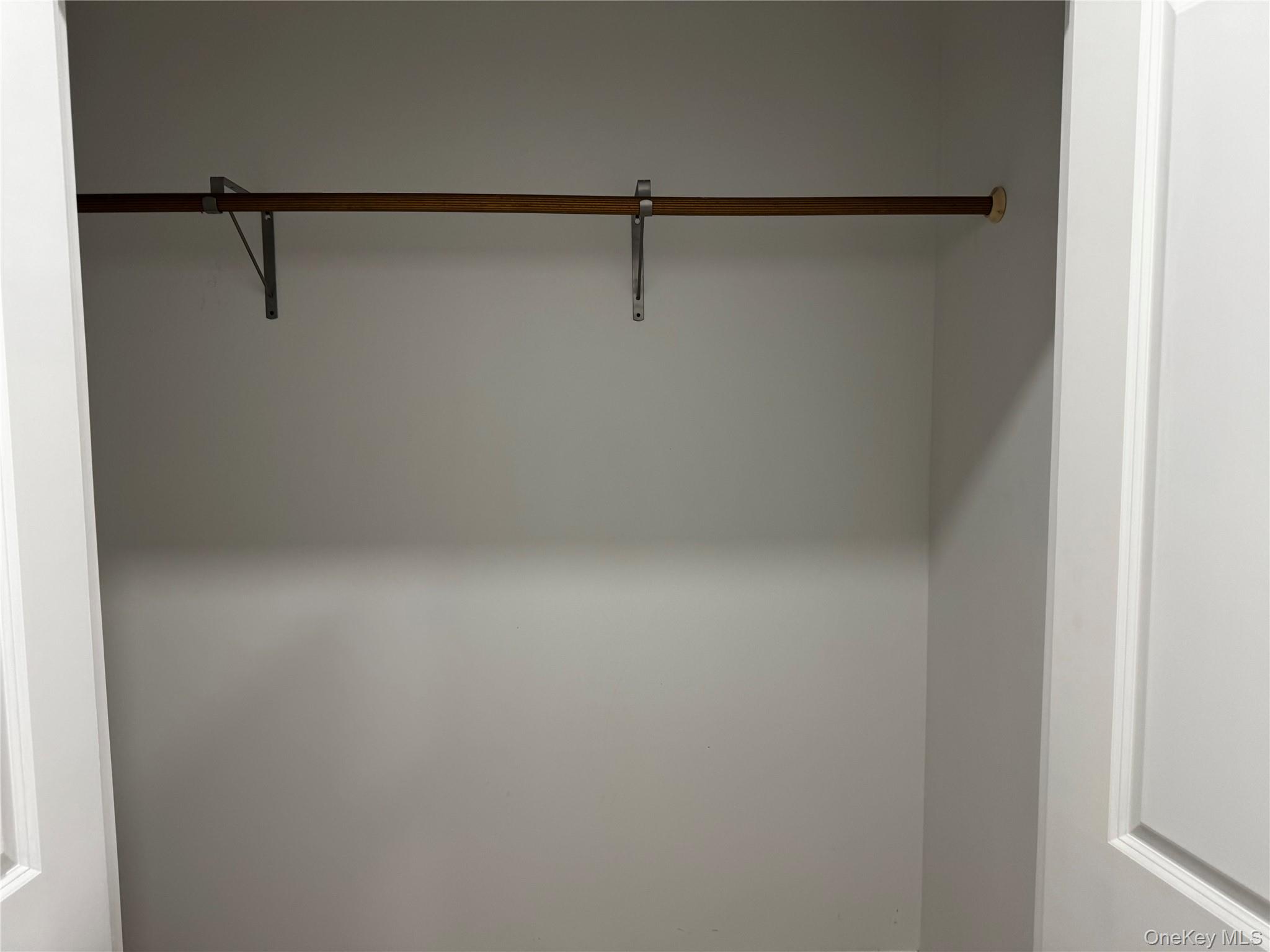 #4 photo, 754 Manhattan Avenue, Brooklyn , NY 11222