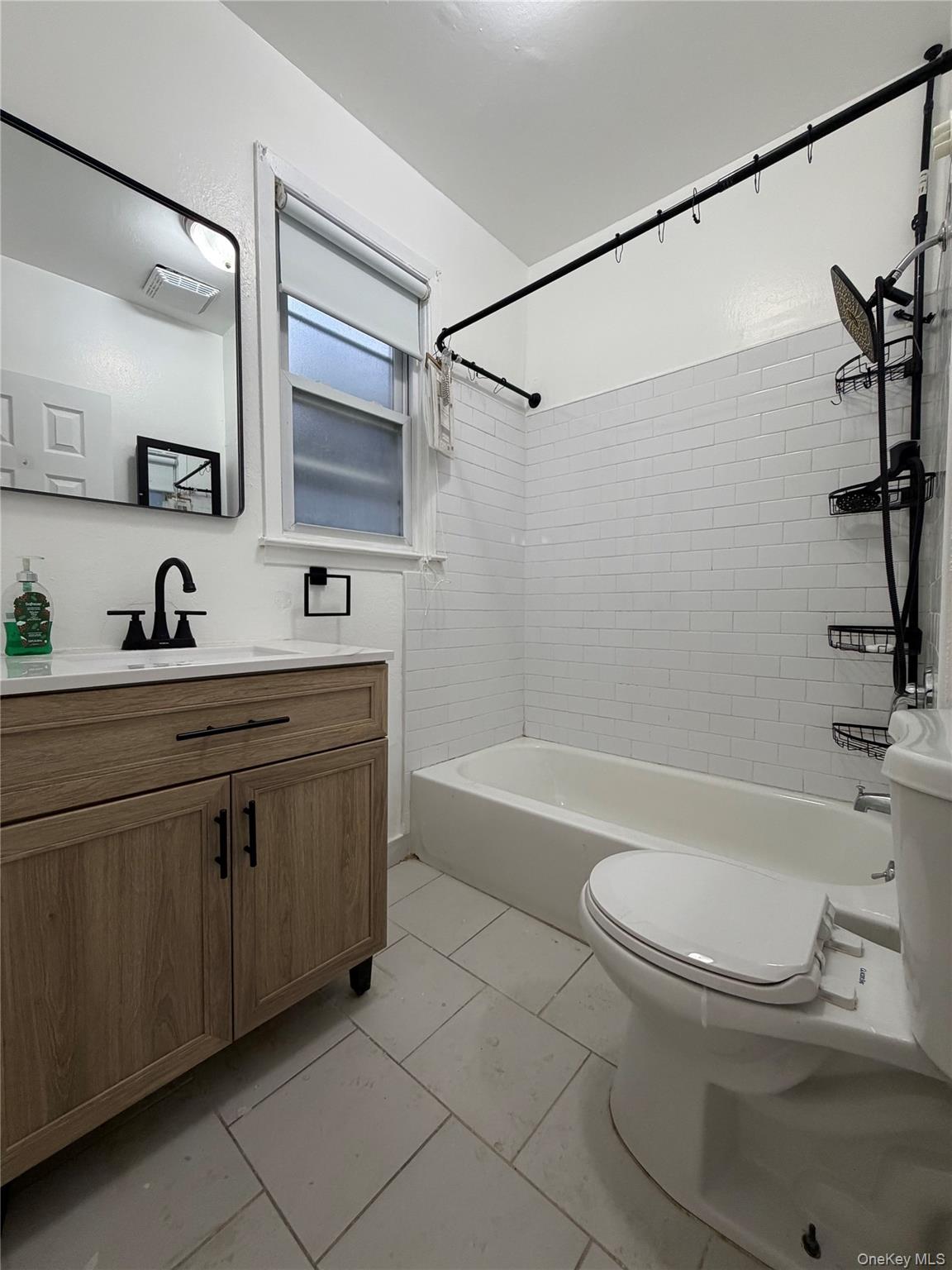 #1 photo, 12215 11th Avenue, Куинс ‖ College Point , NY 11356