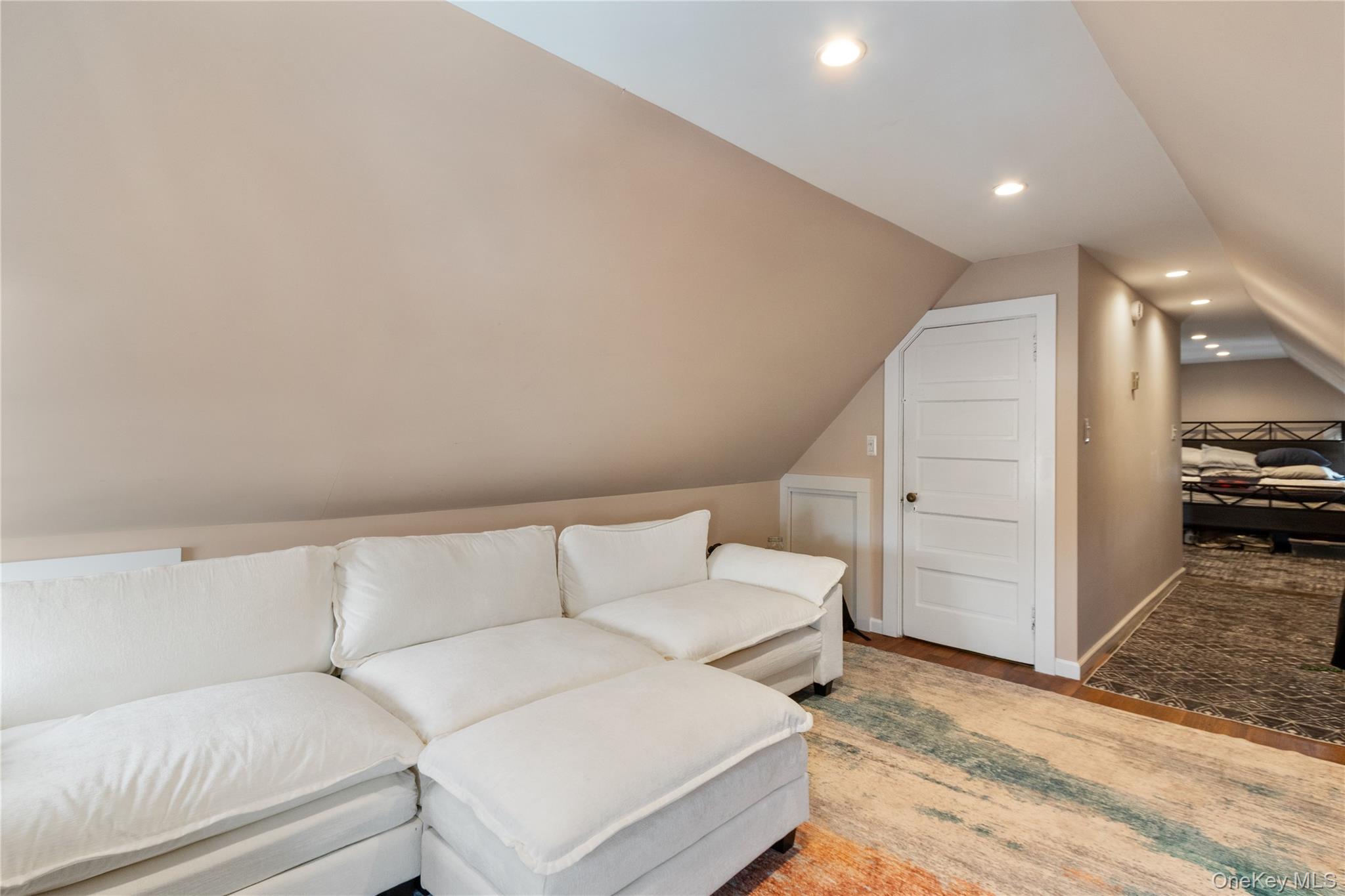 #13 photo, 38 Forest Avenue, ناسو Glen Cove , NY 11542