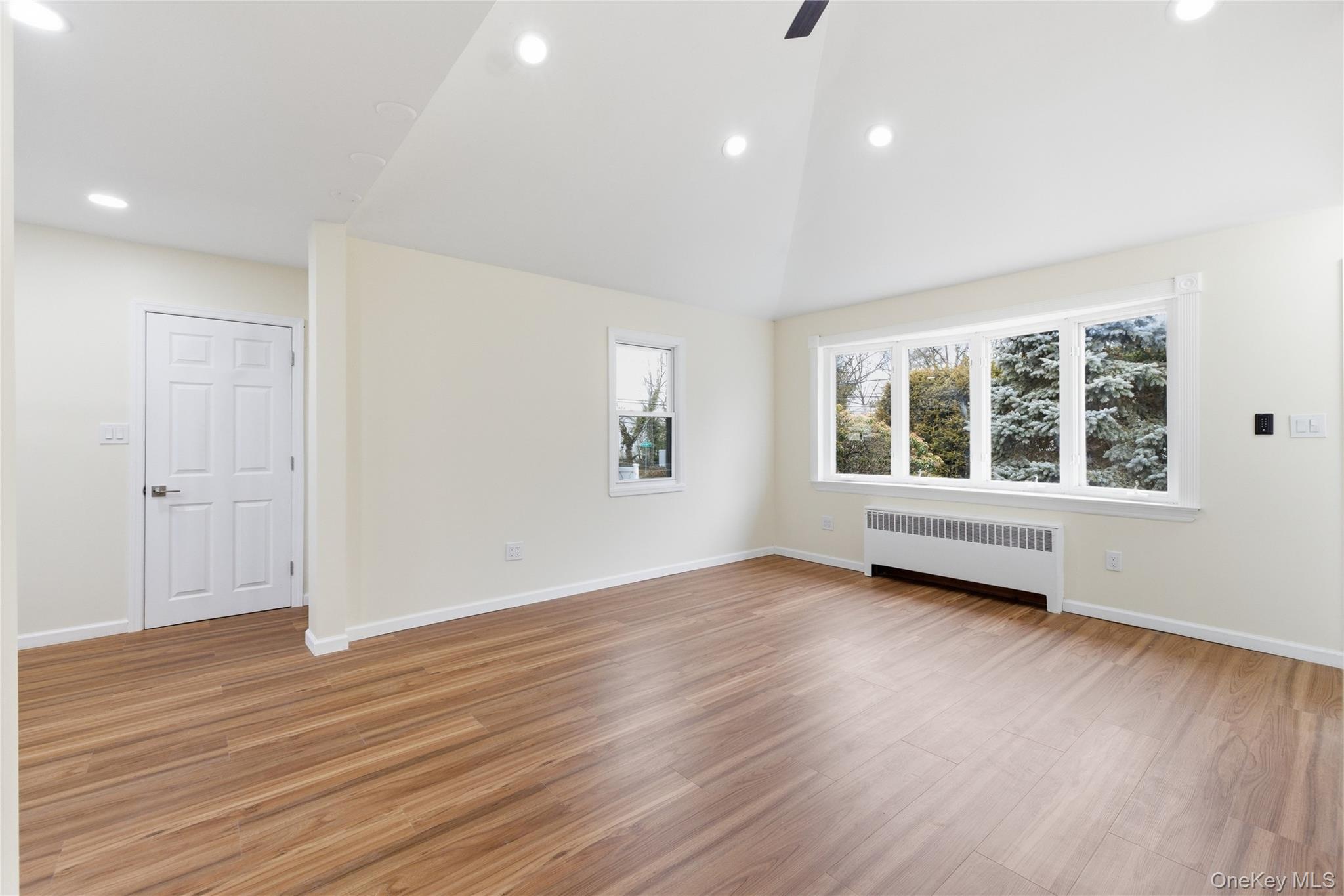 #5 photo, 633 7th Street, West Babylon , NY 11704