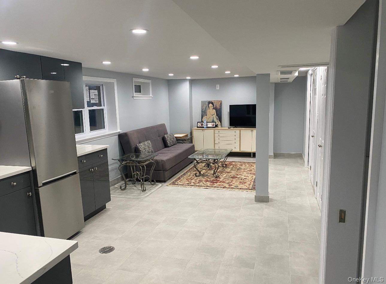 #13 photo, 8117 164th Place, Flushing , NY 11432