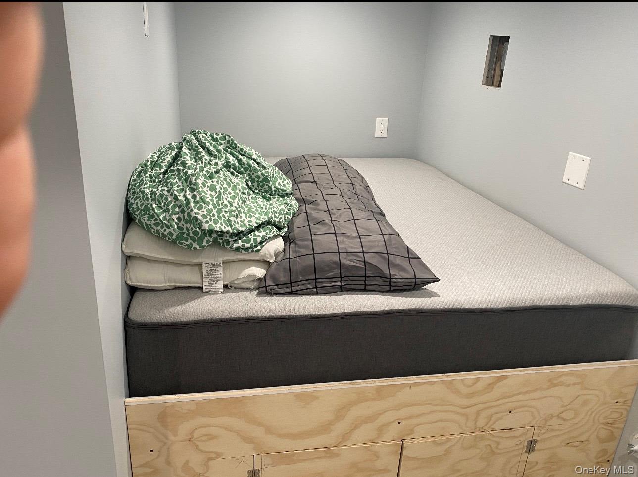 #9 photo, 8117 164th Place, Flushing , NY 11432