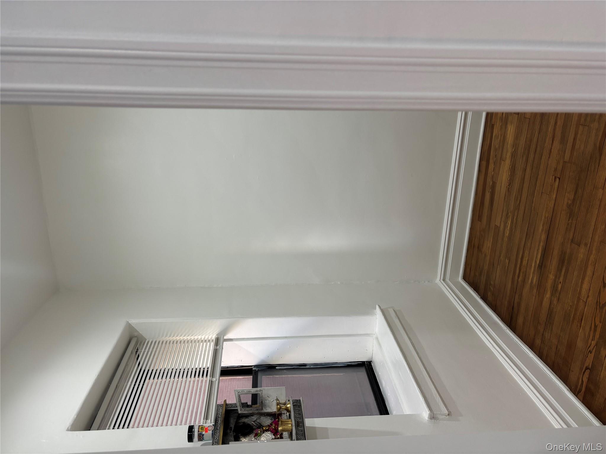 #6 photo, 7035 Broadway, Jackson Heights , NY 11372