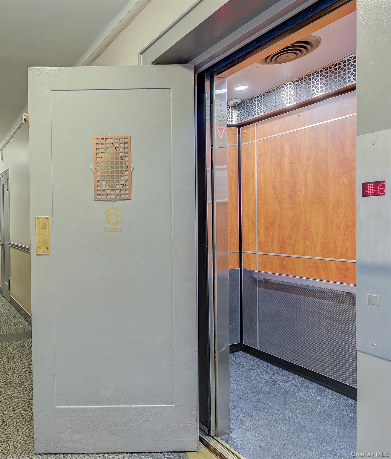 #16 photo, 110-55 72 Road, 皇后区 森林小丘 Forest Hills , NY 11375