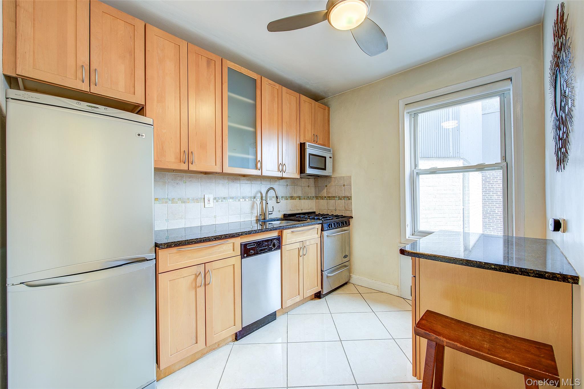 #5 photo, 110-55 72 Road, 皇后区 森林小丘 Forest Hills , NY 11375