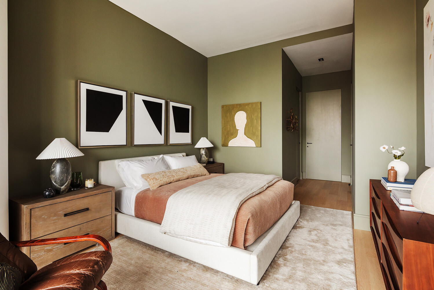 #4 photo, 28 HERBERT Street, Williamsburg , NY 11222