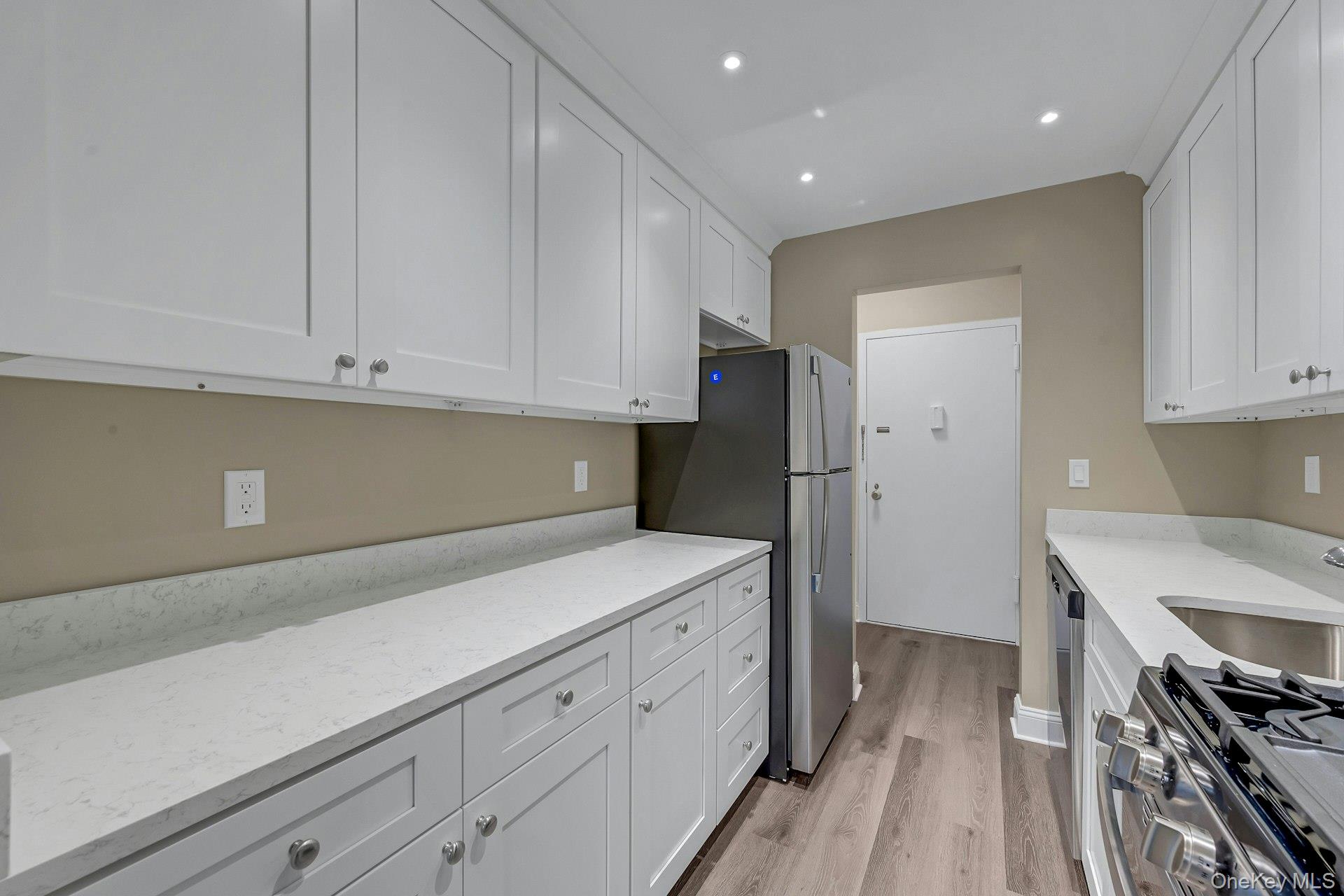 #8 photo, 505 White Plains Road, Eastchester , NY 10709