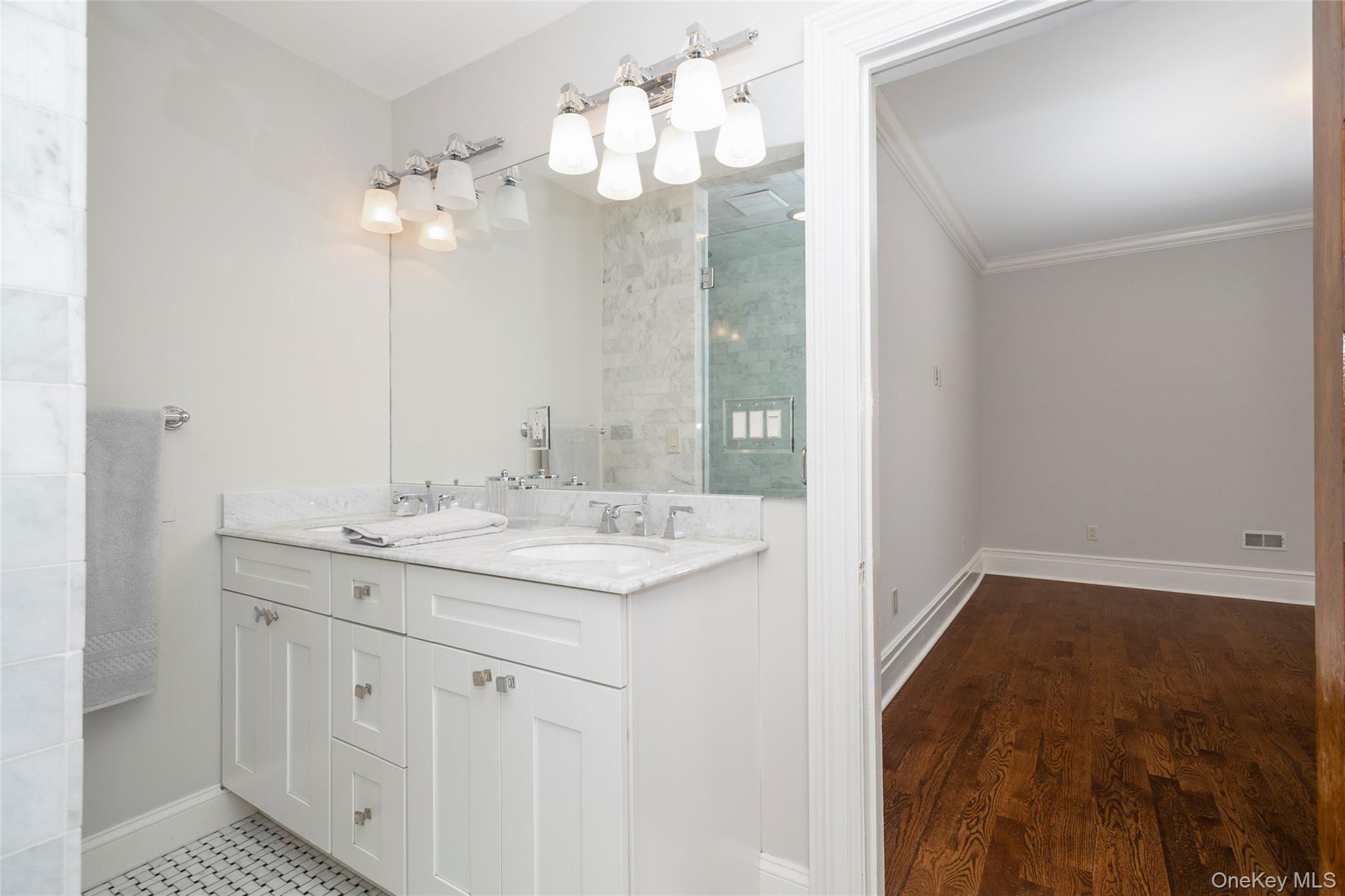 #20 photo, 309 Milbank Avenue, Greenwich , CT 06830