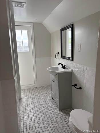 #4 photo, 26 N Terrace Avenue, Mount Vernon , NY 10550