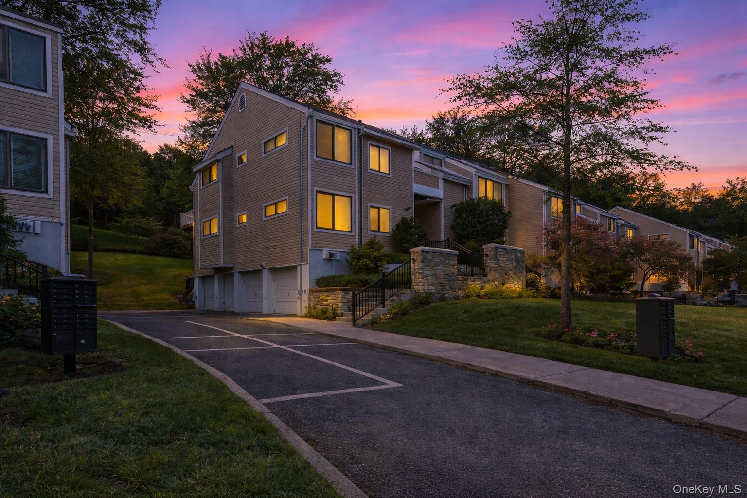 #1 photo, 168 Birchwood Close, Chappaqua , NY 10514