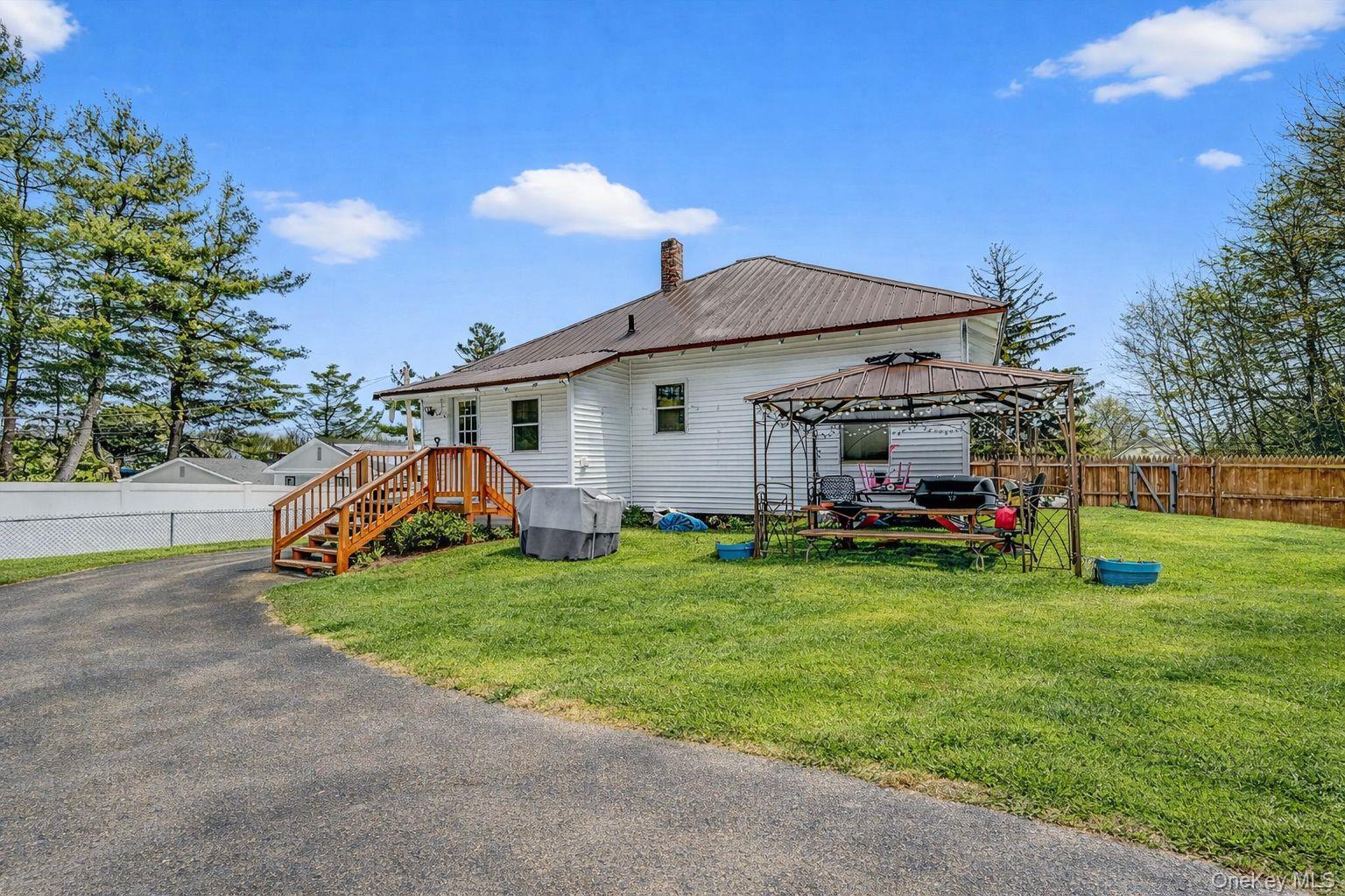 #13 photo, 12 Highland Avenue, 纽约州 Monticello , NY 12701