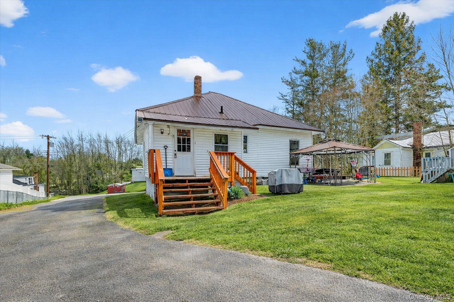 #2 photo, 12 Highland Avenue, 纽约州 Monticello , NY 12701